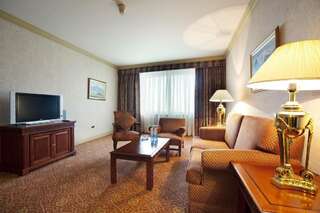 Отель InterContinental Almaty Алматы Полулюкс с кроватью размера "king-size"-6