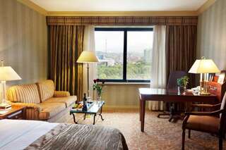 Отель InterContinental Almaty Алматы Номер «Интерконтиненталь Клуб» с кроватью размера «king-size»-5